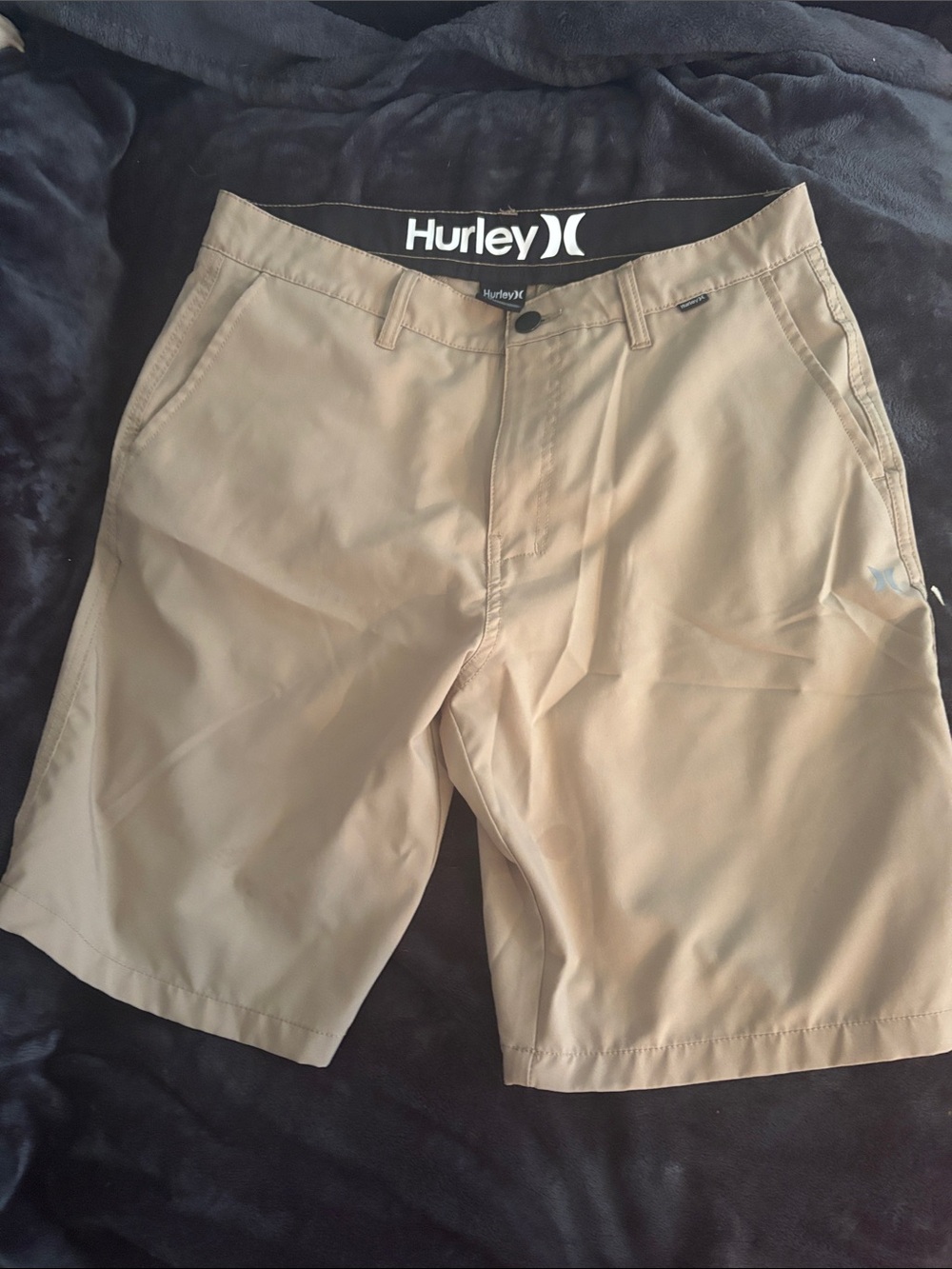 Hurley Men's Tan Flat Front shorts
